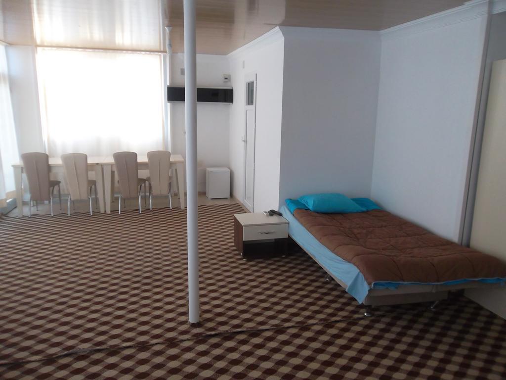 Konak Hotel Mut Habitación foto