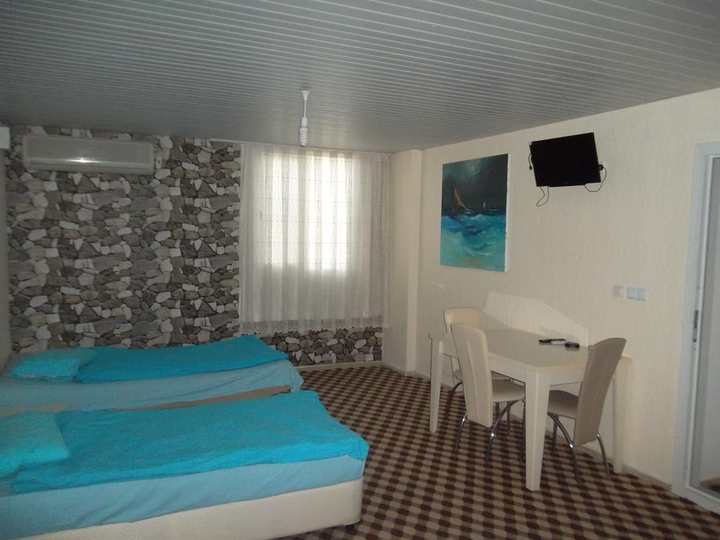 Konak Hotel Mut Habitación foto